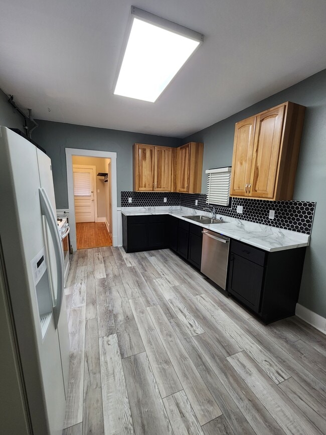 Foto del edificio - 207 N 6th St