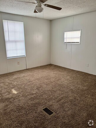 Building Photo - 189 Cedar Hill Dr