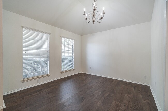 Building Photo - 2111 Sailwind Dr