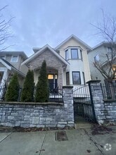 Building Photo - 2886 160 St