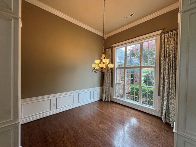 Foto del edificio - 407 Lyndal Ln