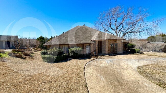 Foto del edificio - 10 Cypress Ct