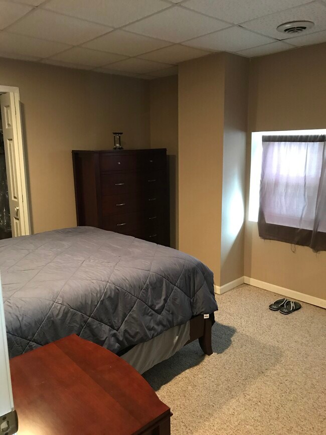 211 E Franklin Street Unit Lower Apartment, Bloomfield, IA 52537