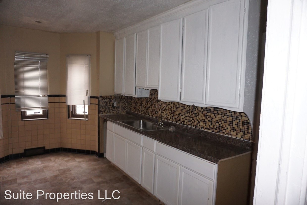 Foto principal - 2 br, 1 bath House - 4350 Devonshire