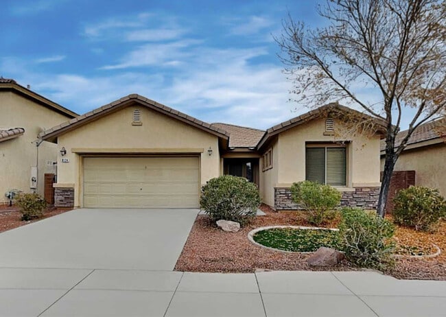 Building Photo - 8124 Chimney Bluff St