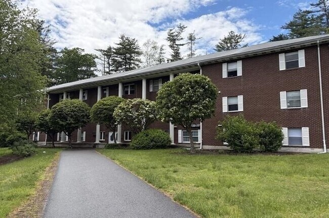 Foto del edificio - 773 Massachusetts Ave