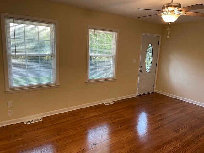 Foto del edificio - 406 Bryan St