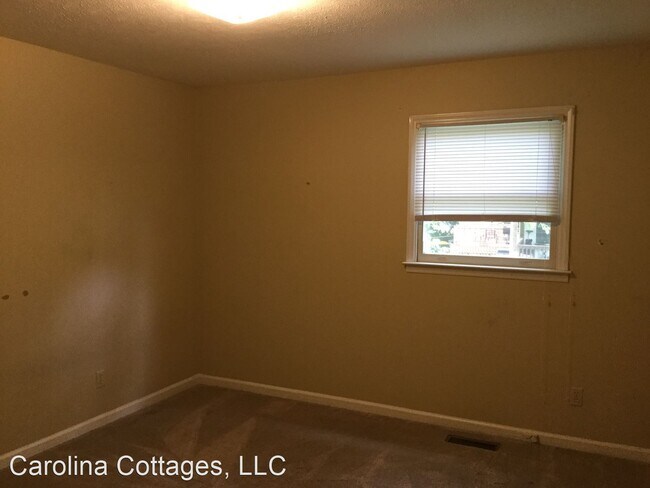 Building Photo - 2 br, 1 bath House - 14 Sugarloaf Lane