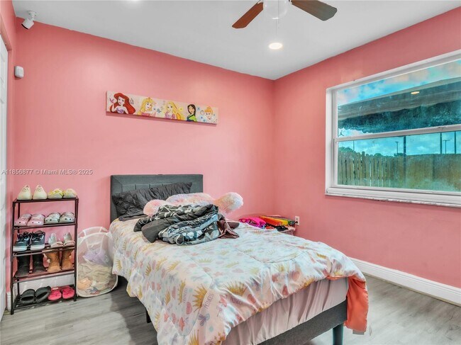 Foto del edificio - 15851 SW 108th Ave