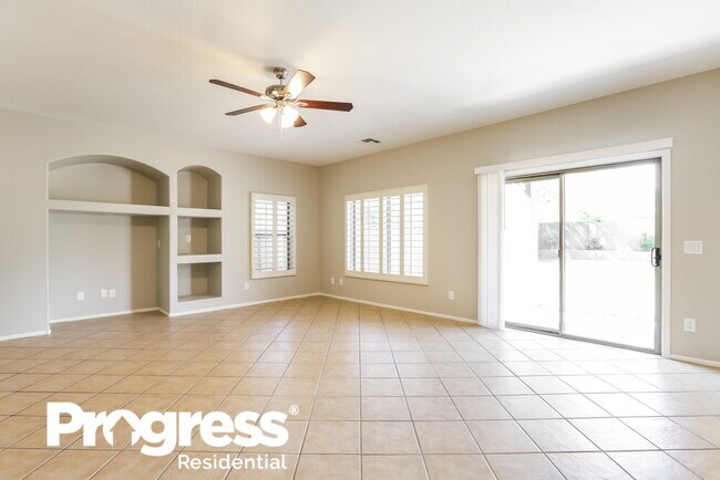 Foto del edificio - 4512 W Fortune Dr