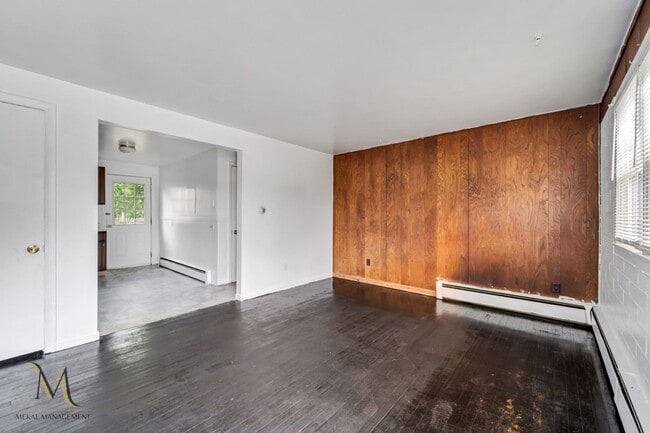 Foto del edificio - 39 -49 Montello Road