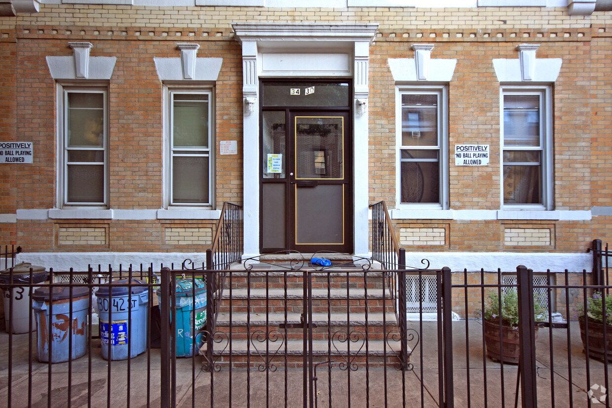 Building Photo - 34-30 42nd St
