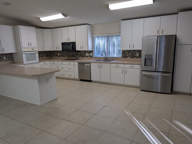 Foto del edificio - 36 Spring Meadows Dr