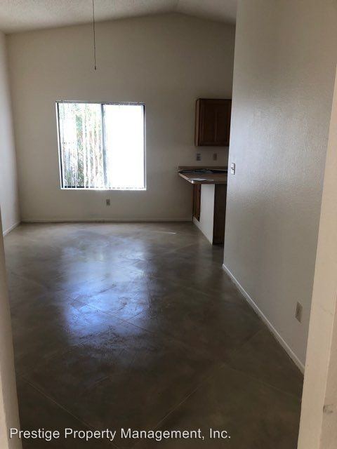 Building Photo - 4 br, 2 bath House - 170 N. Mindy