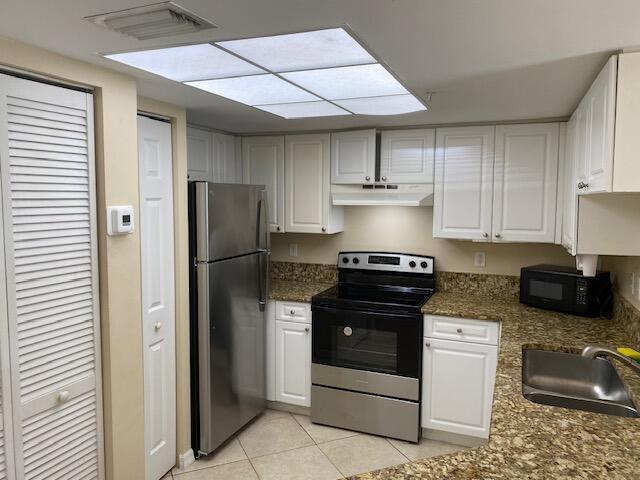 Foto del edificio - 1700 Crestwood Ct S