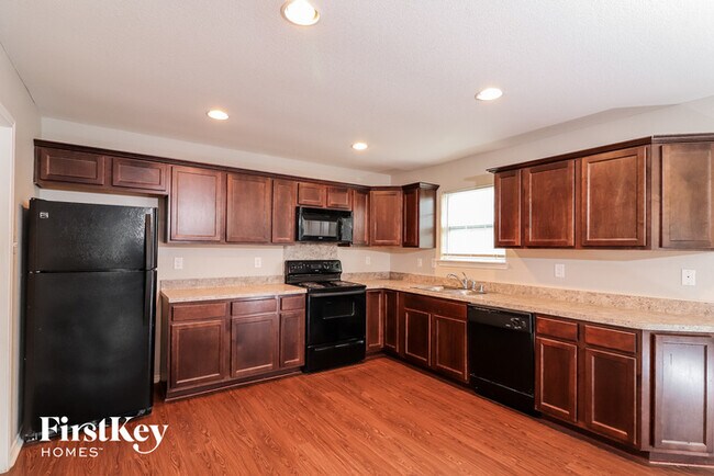 Building Photo - 15622 Gatsby Ln