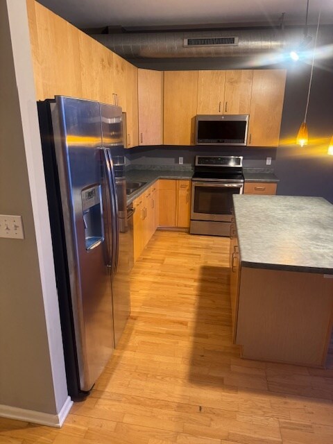 Foto del edificio - 1924 N Hubbard St