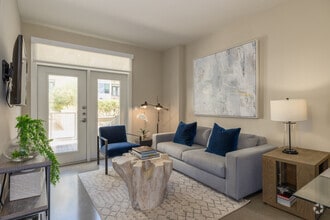 Building Photo - Eighteen25 Downtown