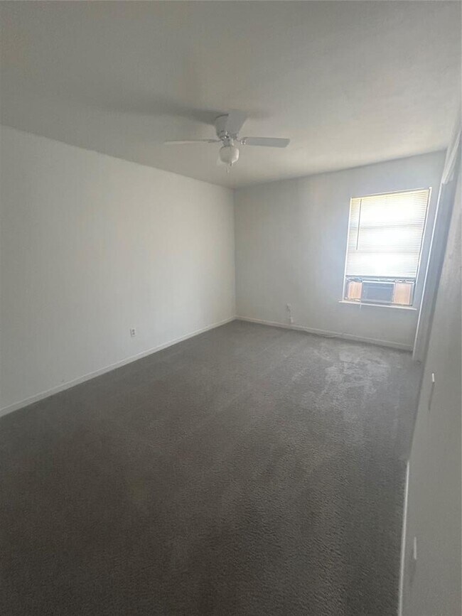 Foto del edificio - 1105 Westwood Ln