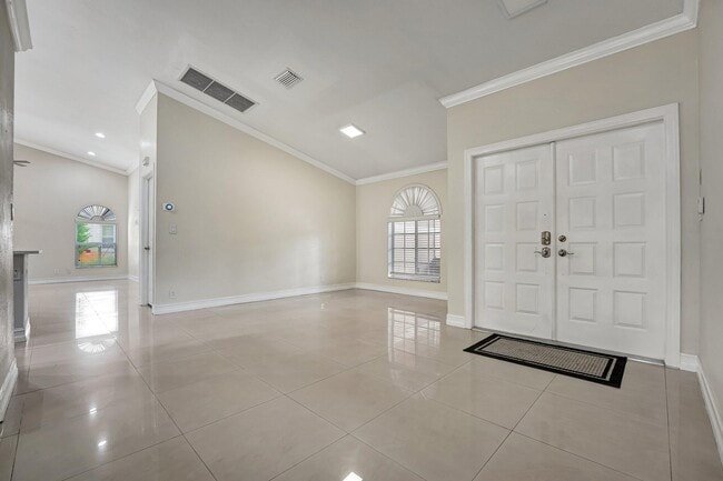 Building Photo - 10080 NW 53rd Ct