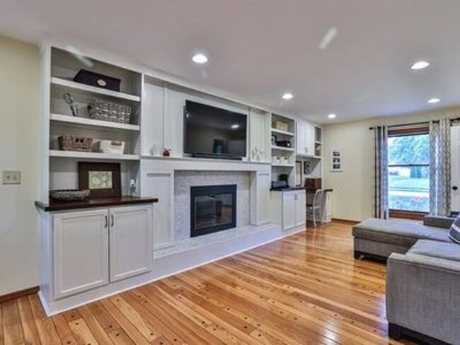 Building Photo - 10623 Convo Ct