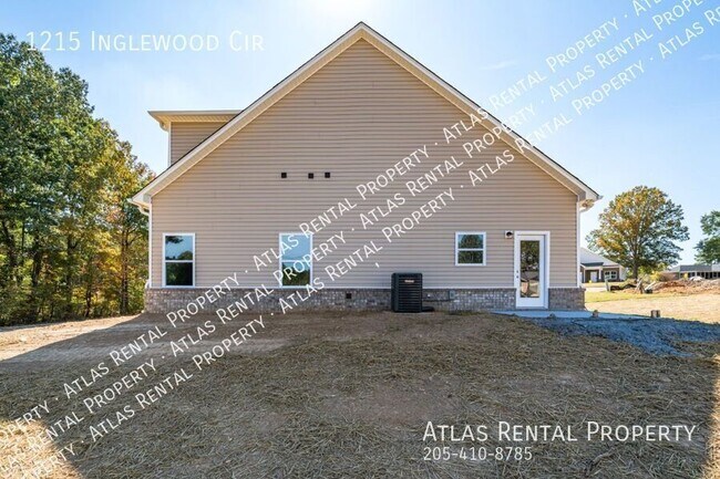 Building Photo - 1215 Inglewood Cir
