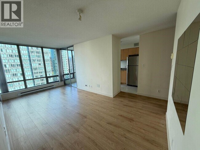 Photo du bâtiment - 1200 W Georgia St