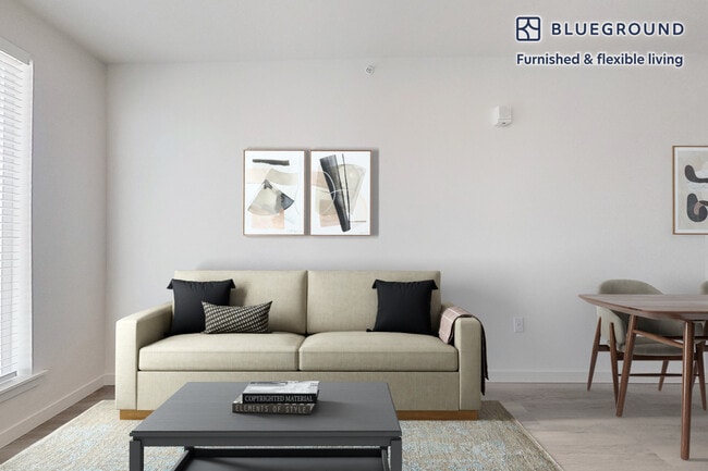 Building Photo - 2600 Lawrence St