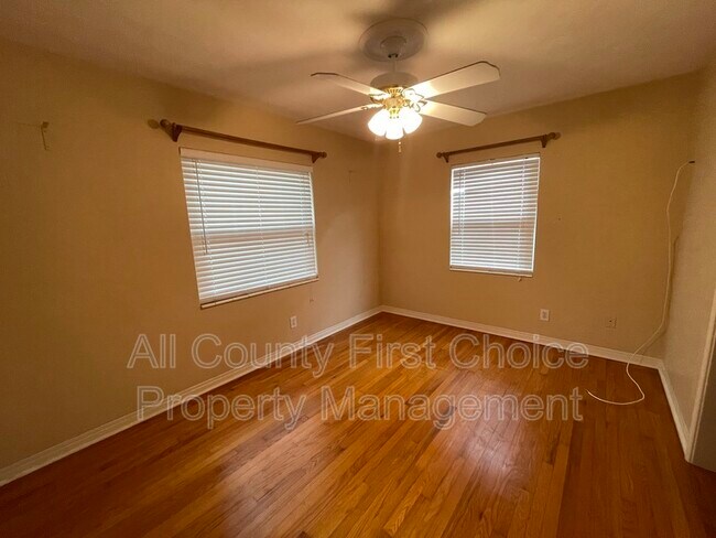 Building Photo - 5246 4th Ave N
