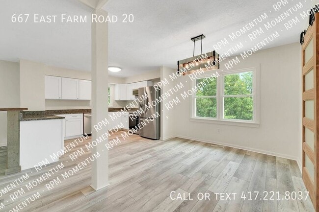 Building Photo - 667 E Farm Rd 20
