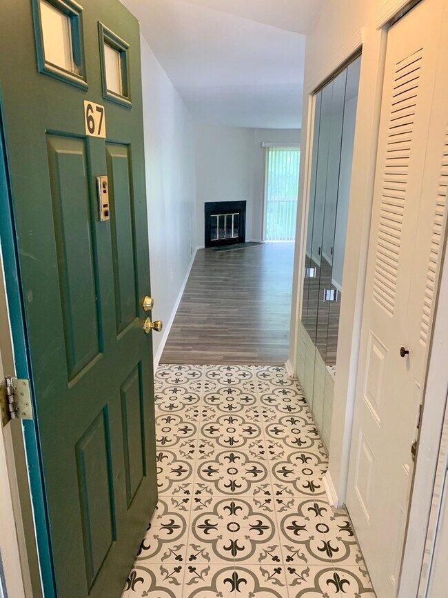 Hallway and Entrance - 67 Barberry Ct