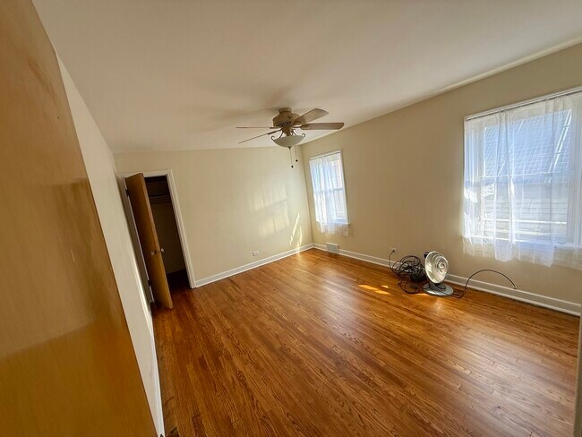 Foto del edificio - 7920 S Winchester Ave