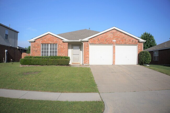Foto del edificio - 2417 Hampton Dr
