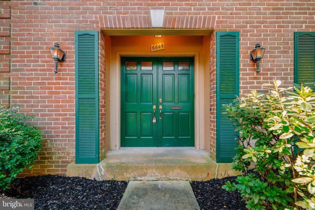 Foto principal - 6645 Midhill Pl