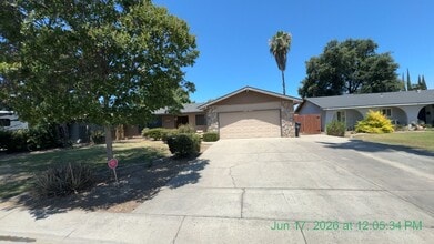 Building Photo - 3504 W Cutler Ave