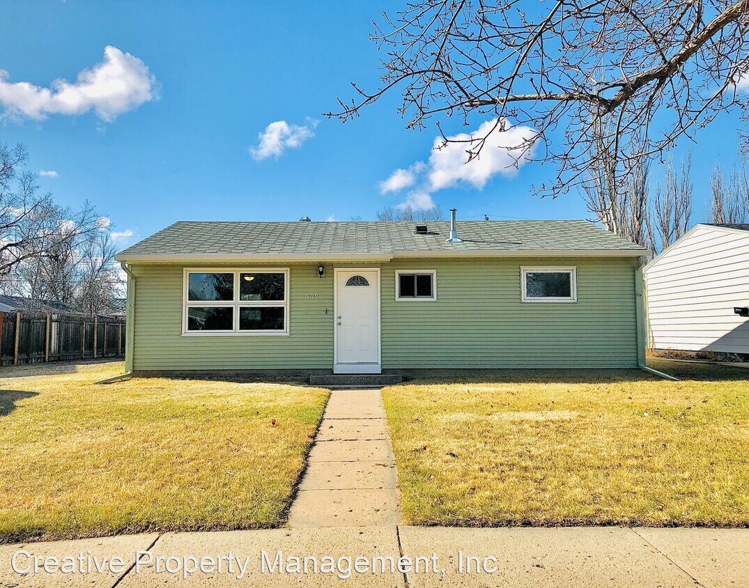 3 br, 1 bath House 509 25th Ave NW House Rental in Minot, ND