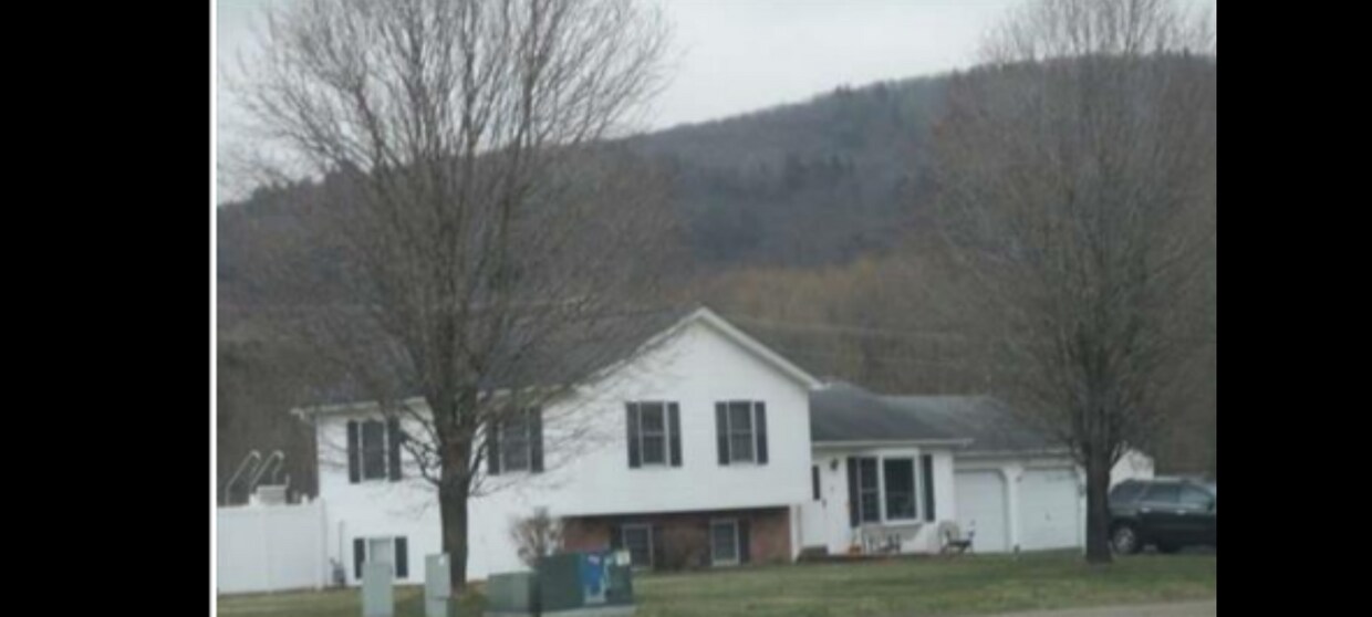 Primary Photo - 7 Winter Ln