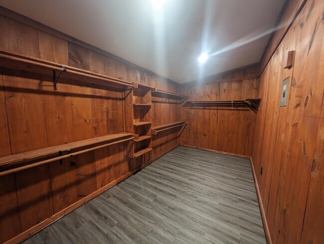 Building Photo - 104 Deep Harbor Dr