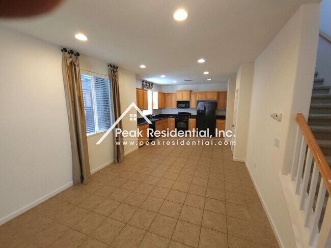 Building Photo - Very Nice 3bd/2.5ba North Natomas Home wit...