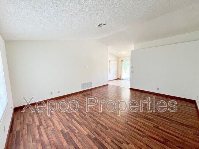 Building Photo - 68350 Los Gatos Rd