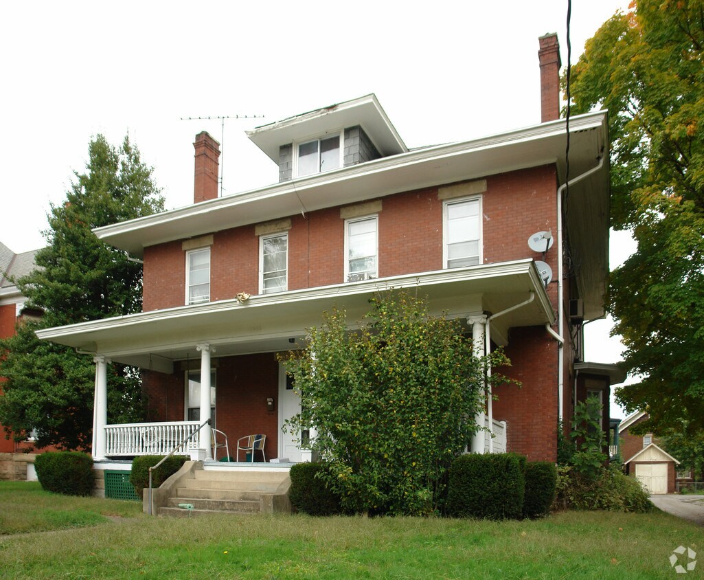 Primary Photo - 1404 Virginia St E