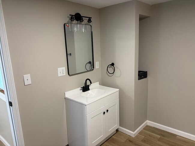 Foto del edificio - 309 Morton Ave