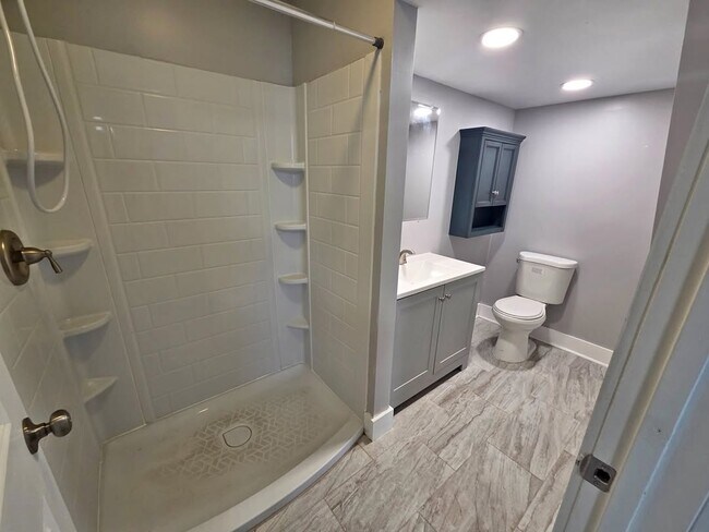 Foto del edificio - 2321 Ashland Ave