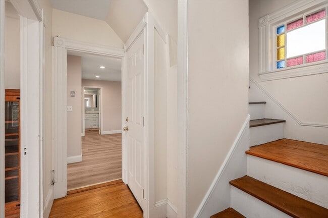 Building Photo - 7 Perham St
