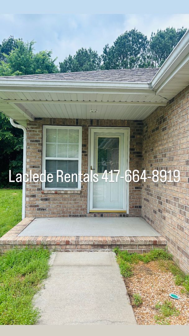 Building Photo - 2 Bed 2 Bath