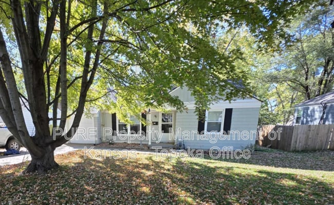 Building Photo - 7621 Sni a Bar Rd