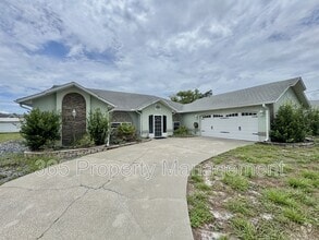 Building Photo - 6153 Mountain Way Ave