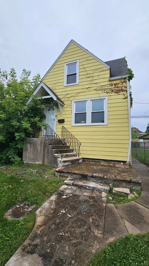 Building Photo - 3244 N Osceola Ave