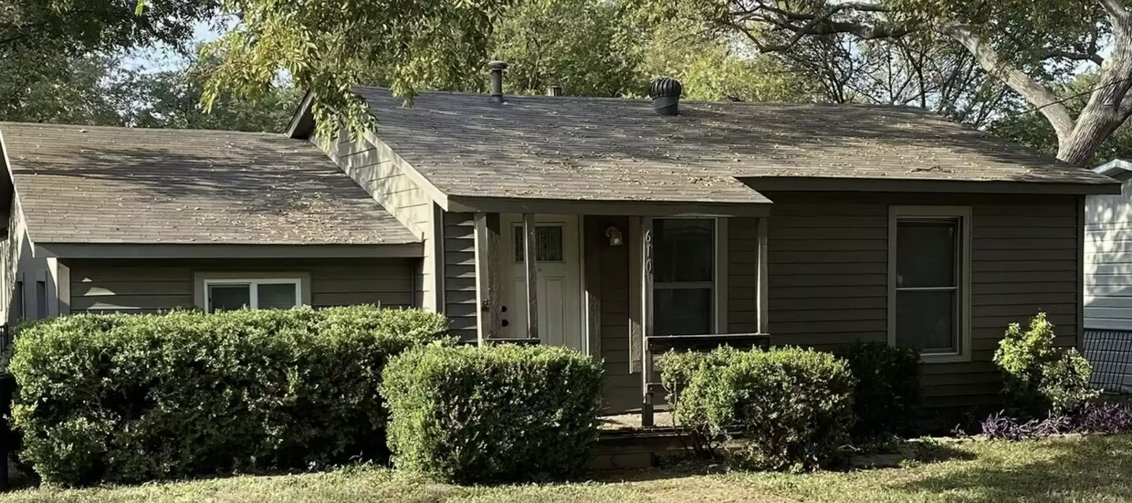 Primary Photo - 610 Odell St