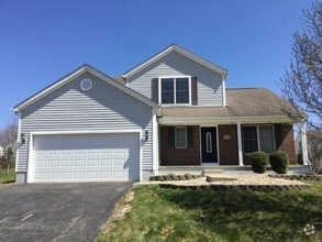 Building Photo - 1072 Oxford Dr N